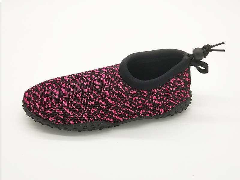 Aqua shoes with cushioned soles